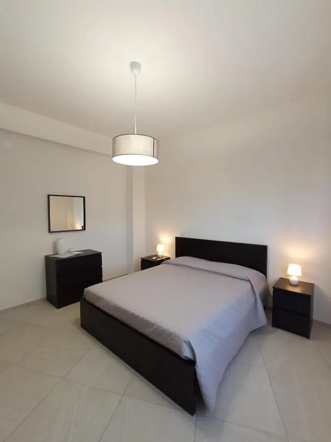Royal View Apartment Cefalù 0*,